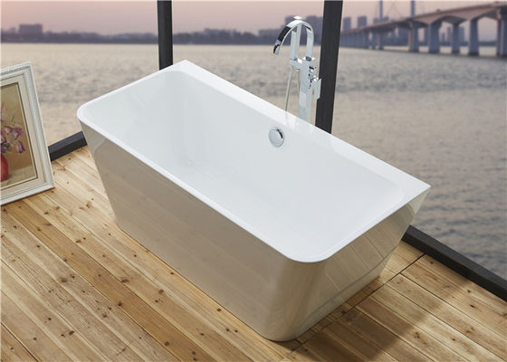 Glatte feste Oberflächenacryl-freie stehende Badewannen-Innenquadrat geformt fournisseur