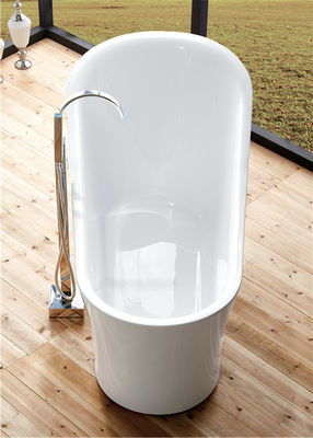 1 Personen-elegante Acryl-freie stehende Badewannen-ovale tränkende Wannen-Mehrfachverbindungsstellen-Farben fournisseur